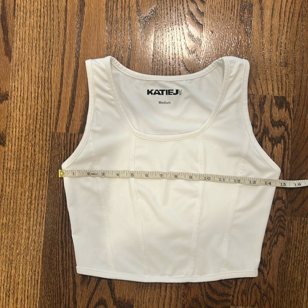 Katie J NYC Girl’s White Top Size M